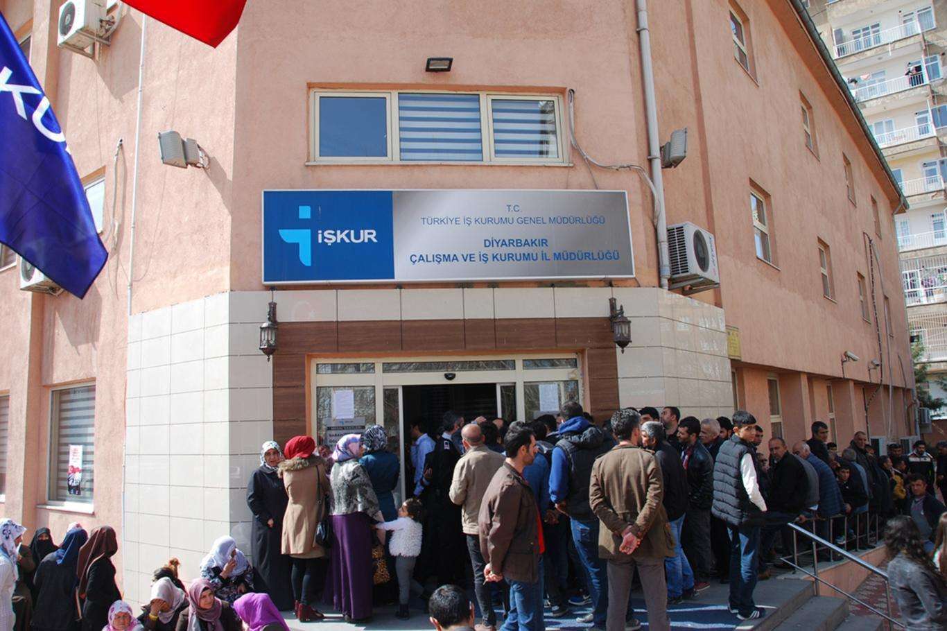 ​Diyarbakır'da TYP kapsamında okullara 398 temizlik personeli alınacak